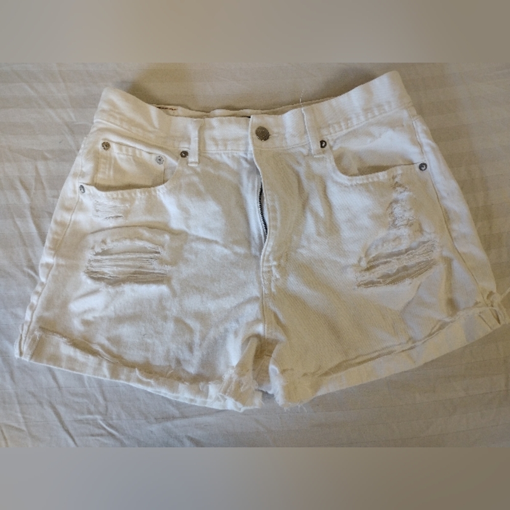 Distressed white Aeropostale jean shorts